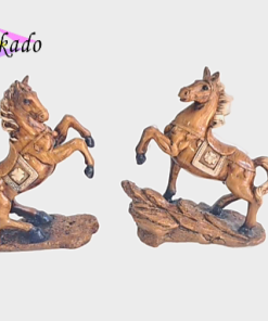 ست مجسمه دکوراتیو پلی‌استر اسب زین‌دار طرح چوب